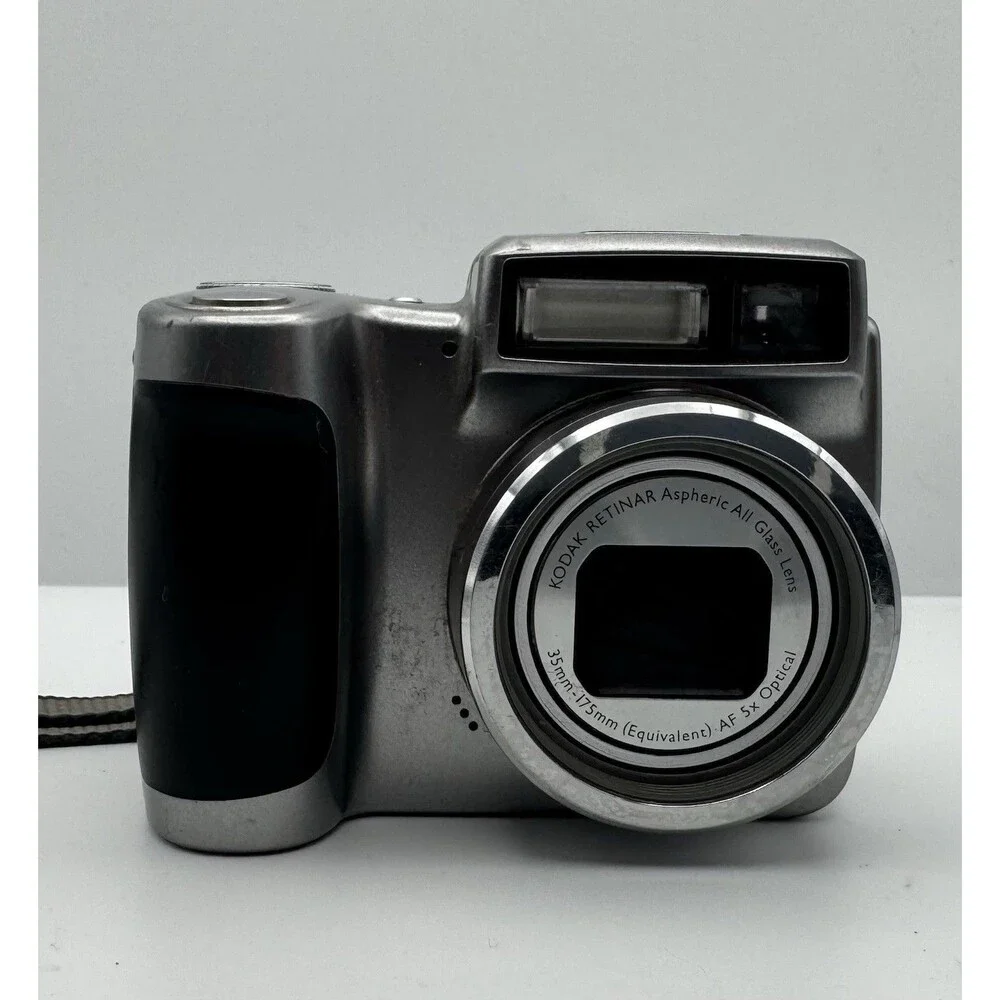 Kodak EasyShare Digital Camera Z700 4.0 MP 5x Optical Zoom Untested No Battery